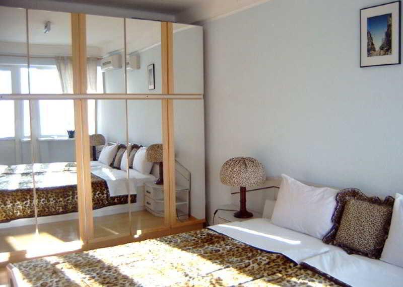 Ukrainian Hotel Service Apartments Kijów Zewnętrze zdjęcie