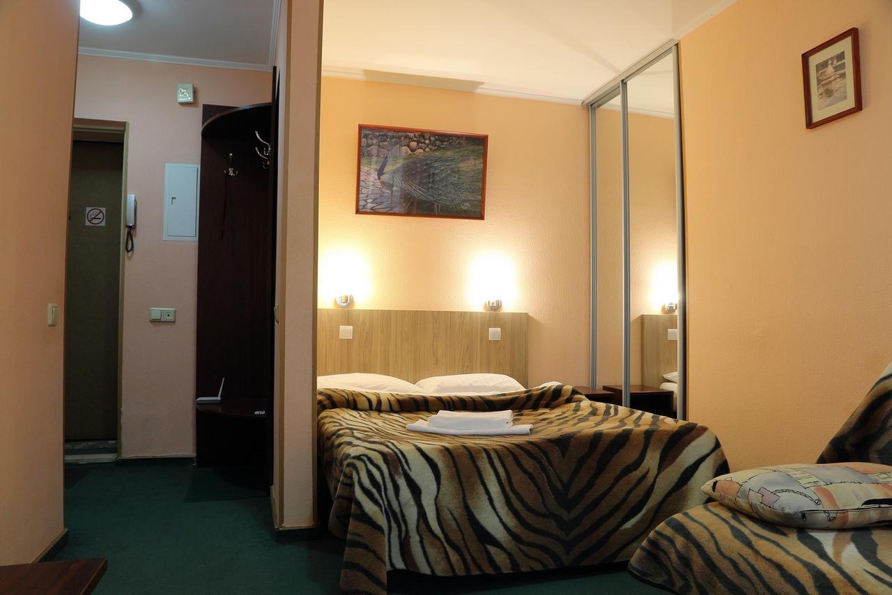 Ukrainian Hotel Service Apartments Kijów Zewnętrze zdjęcie