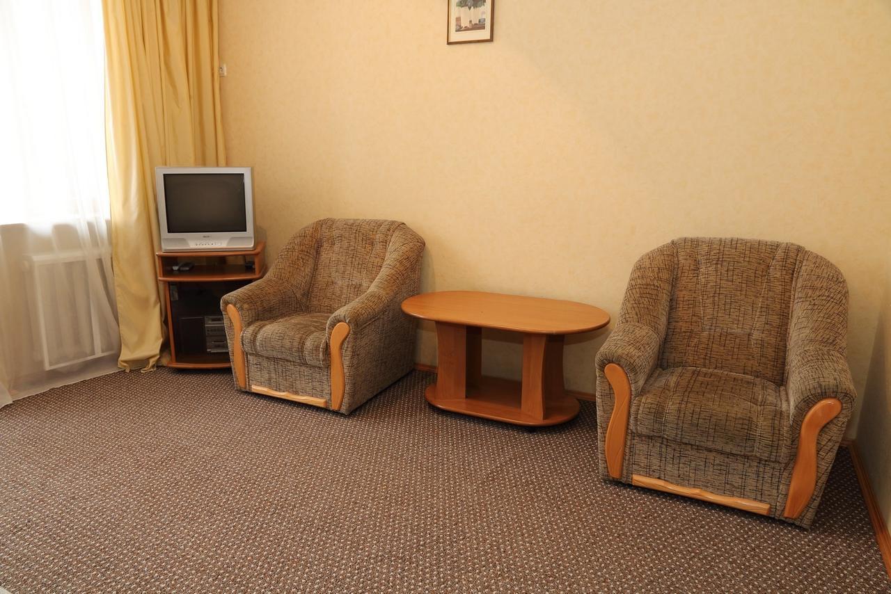 Ukrainian Hotel Service Apartments Kijów Zewnętrze zdjęcie